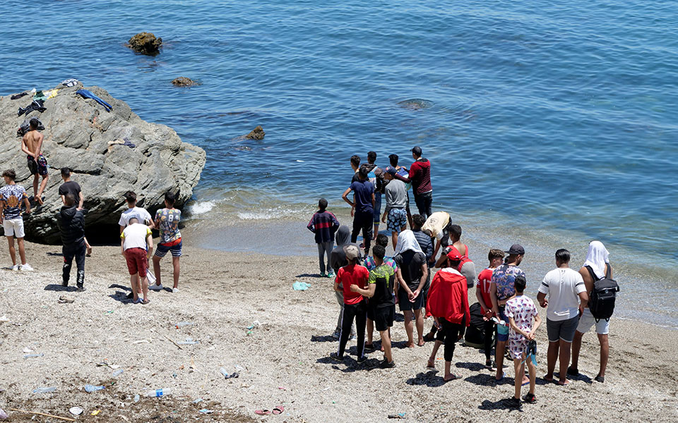 σάντσεθ-για-μεταναστευτική-κρίση-απ-561382987