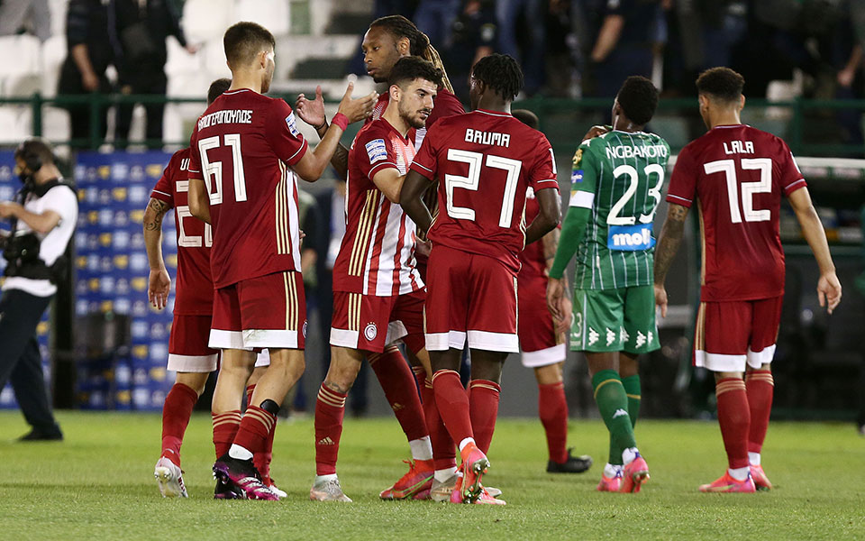 εκκωφαντικός-ο-ολυμπιακός-στην-αυλαί-561365818