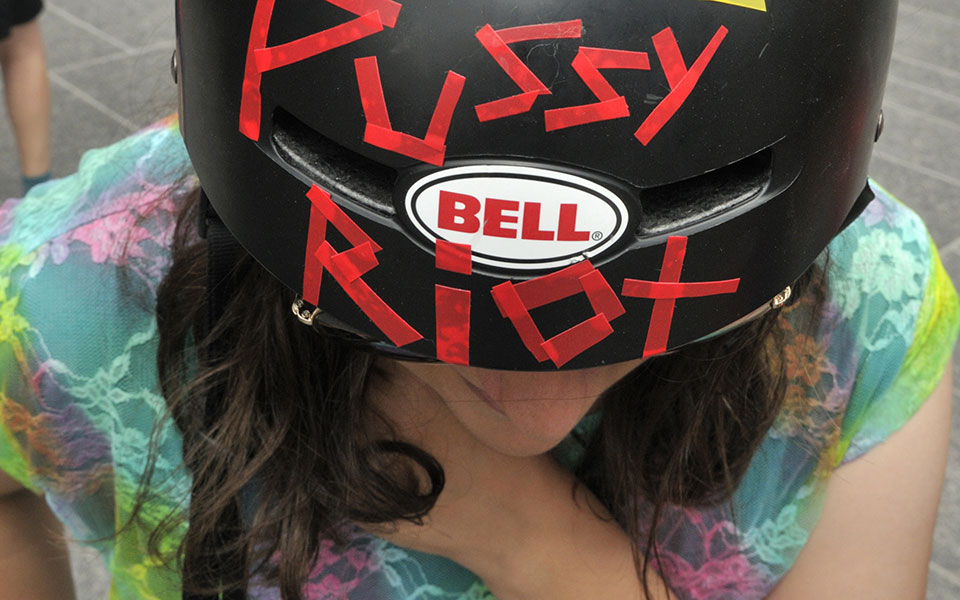 συνελήφθη-στην-μόσχα-μέλος-των-pussy-riot-561355360