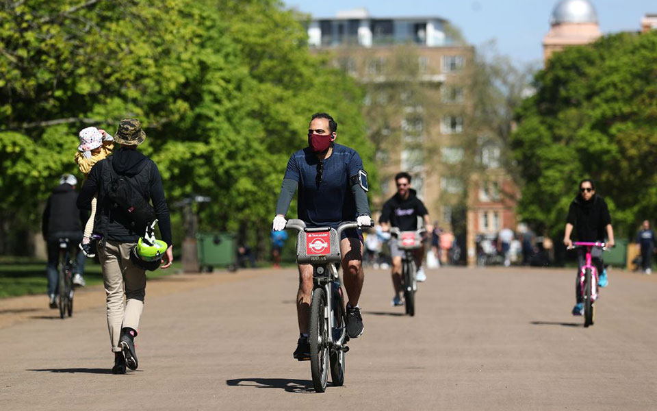 γαλλία-ξεκινά-η-σταδιακή-χαλάρωση-της-561351127