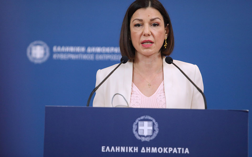 live-η-ενημέρωση-από-την-κυβερνητική-εκπρ-561369958