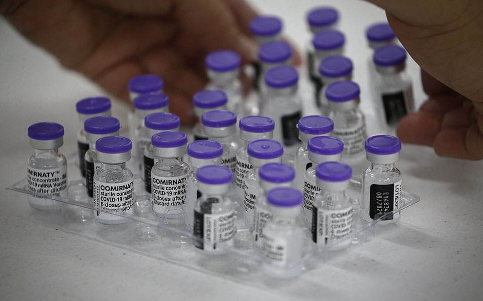 εμα-για-mrna-εμβόλια-πολύ-σπάνιος-ο-κίνδυν-561370219