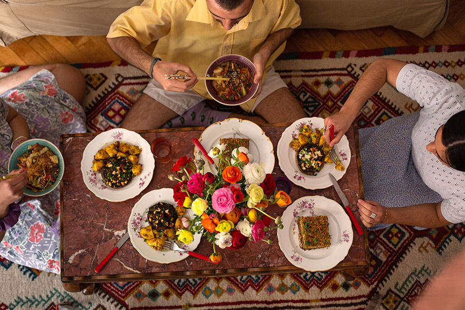 Τι μαγειρεύει ο διπλανός μας; Η απάντηση στον Γαστρονόμο Μαΐου, αυτή την Κυριακή με την «Καθημερινή»-1