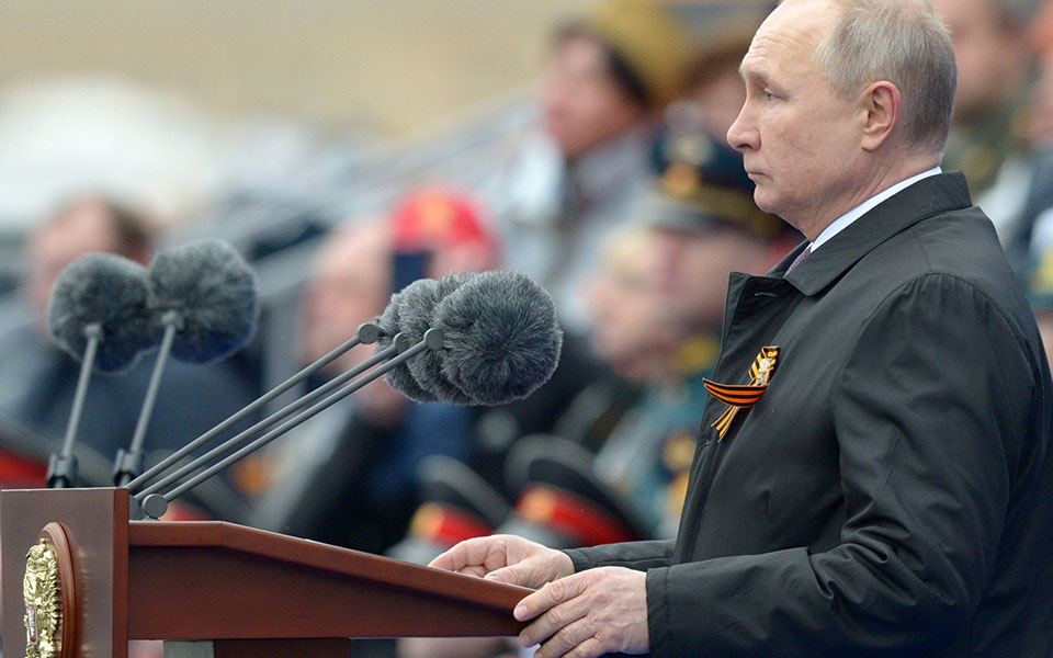 πούτιν-εμβολιάσθηκαν-περίπου-215-εκατο-561358192