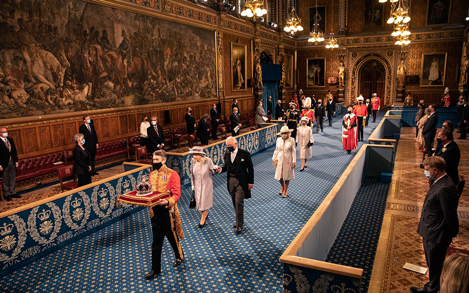 Η βασίλισσα Ελισάβετ παρουσιάζει την ατζέντα του Μπόρις Τζόνσον-1