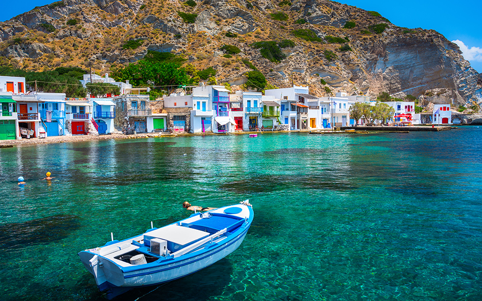 conde-nast-traveller-το-κλήμα-της-μήλου-από-τα-ωραιότερ-561361417