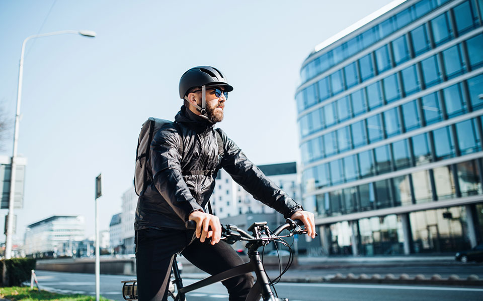 τα-οφέλη-των-ηλεκτρικών-ποδηλάτων-561372562