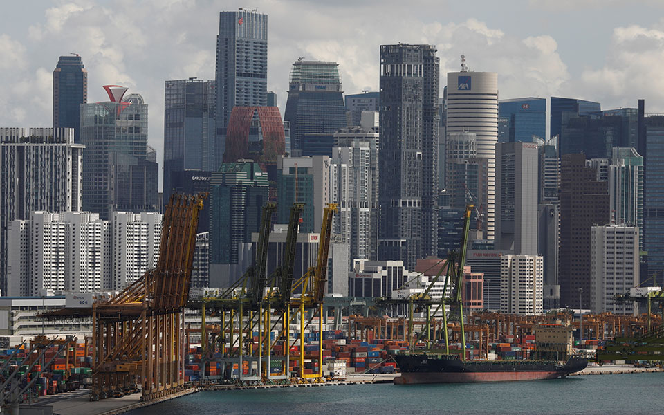 οι-πλούσιοι-επιλέγουν-τη-σιγκαπούρη-ω-561377884