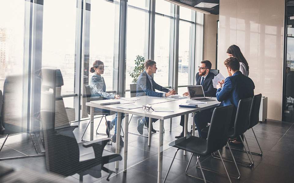 αργή-η-ανάκαμψη-στην-αγορά-εργασίας-τω-561361777