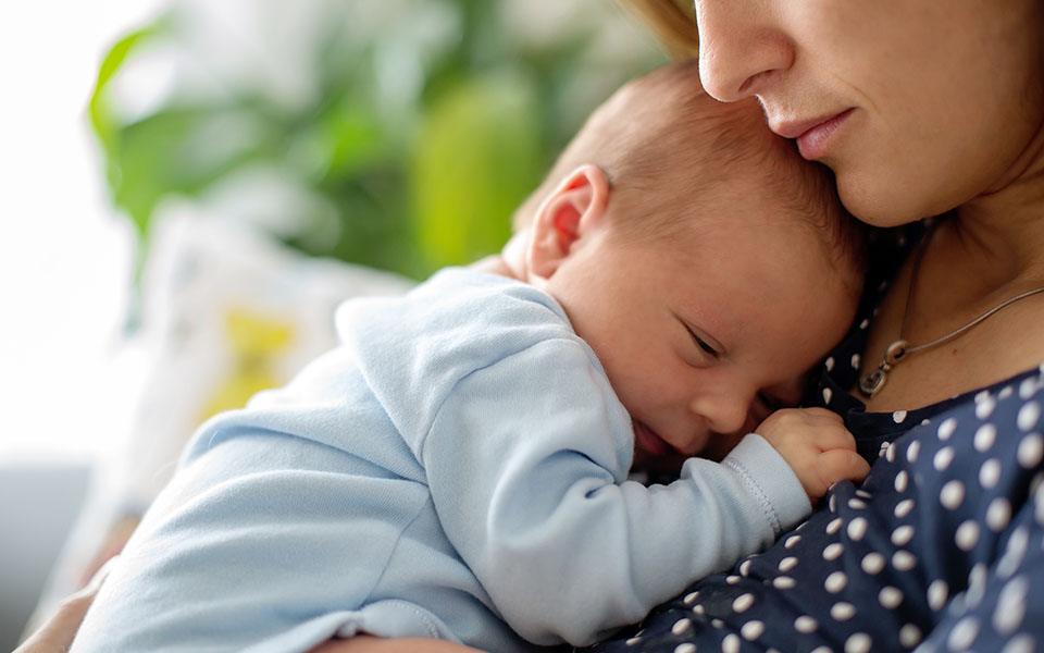 ηπα-βλαβερά-χημικά-στο-μητρικό-γάλα-γυ-561364783