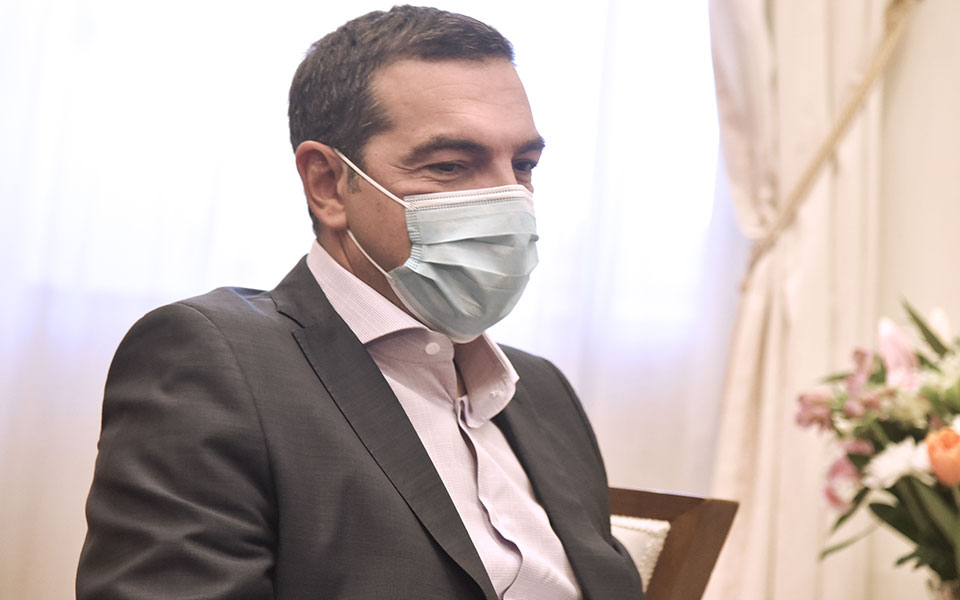 τσίπρας-η-κυβέρνηση-να-ακούσει-κορυφα-561365245