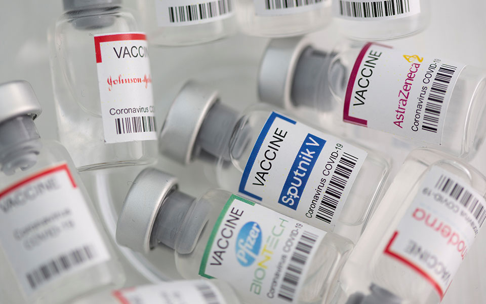 εμβόλια-covid-προστατεύουν-ανεξάρτητα-α-561366292