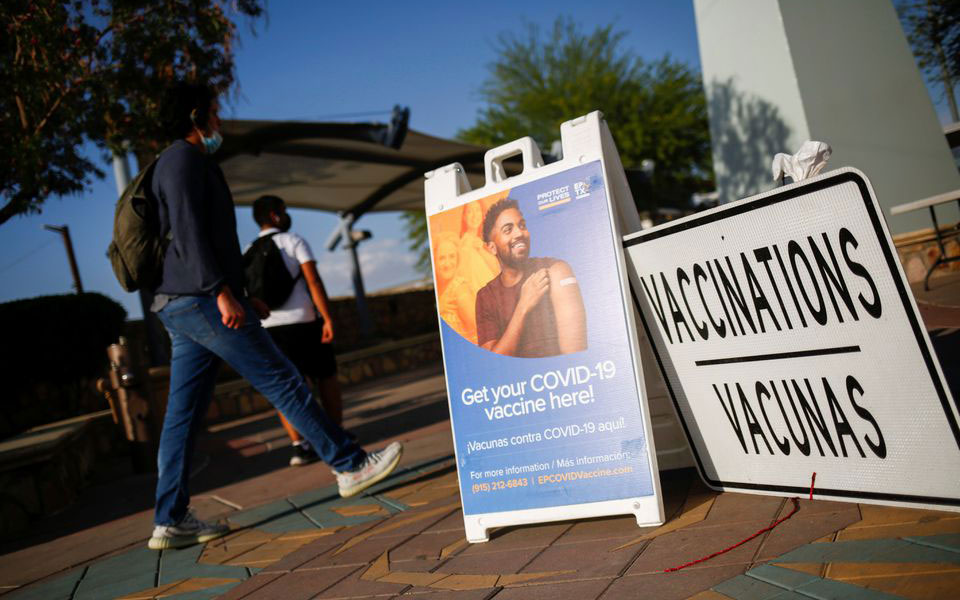 κορωνοϊός-λατινοαμερικανοί-ταξιδεύ-561360661