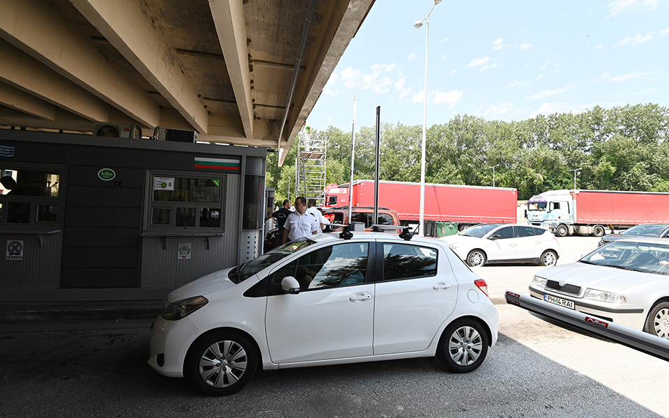 Καθημερινά ουρές στον Προμαχώνα – Νέα διόδια για τη διευκόλυνση των ταξιδιωτών-1