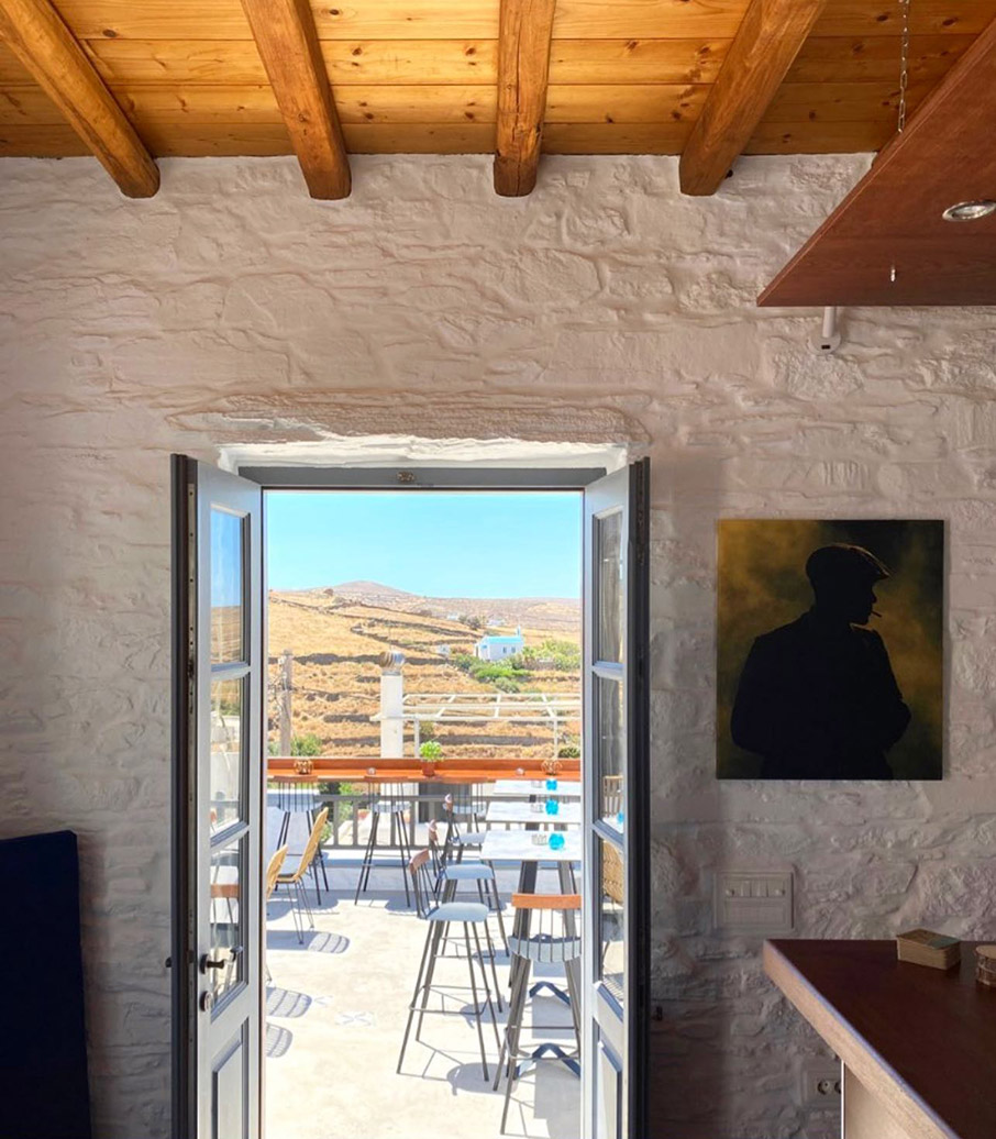 FIVE KEYS: Το νέο cafe – bar στη χώρα της Κύθνου-1