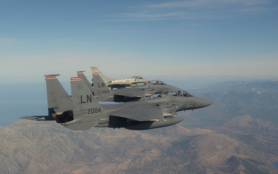 Poseidon’s Rage: Εντυπωσιακά πλάνα από τις πτήσεις ελληνικών και αμερικανικών μαχητικών (βίντεο)-2