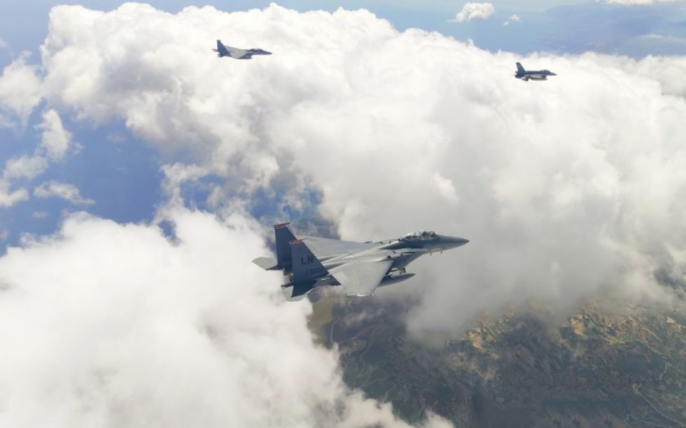 Poseidon’s Rage: Εντυπωσιακά πλάνα από τις πτήσεις ελληνικών και αμερικανικών μαχητικών (βίντεο)-1