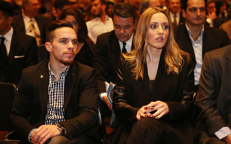 ολυμπιακοί-αγώνες-κορακάκη-και-πετρο-561417505