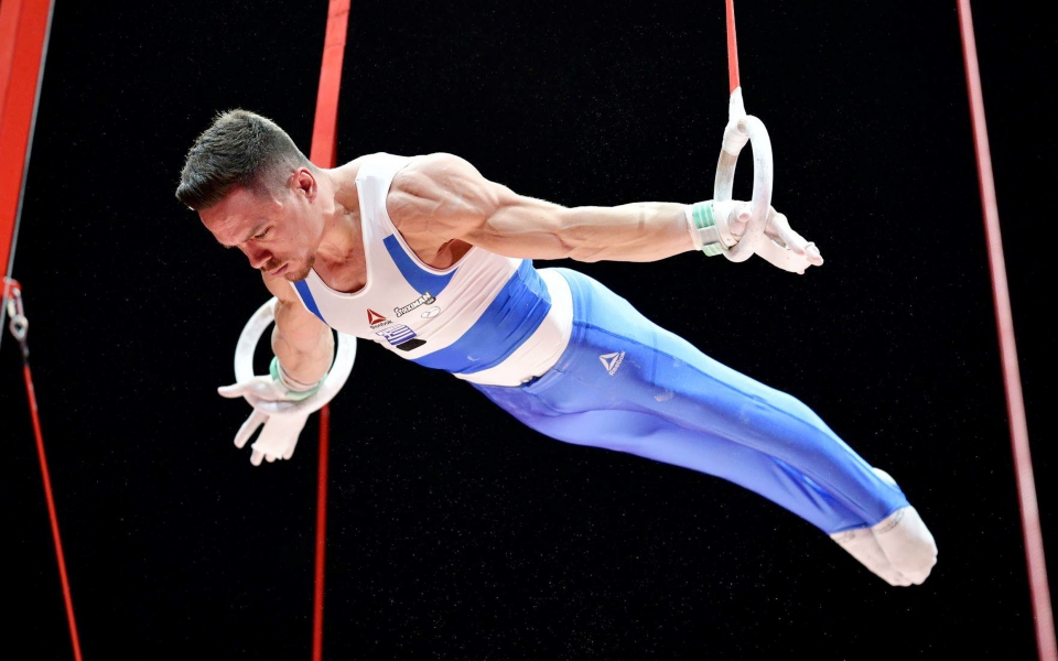 χρυσός-ο-πετρούνιας-στη-ντόχα-προ-561412030