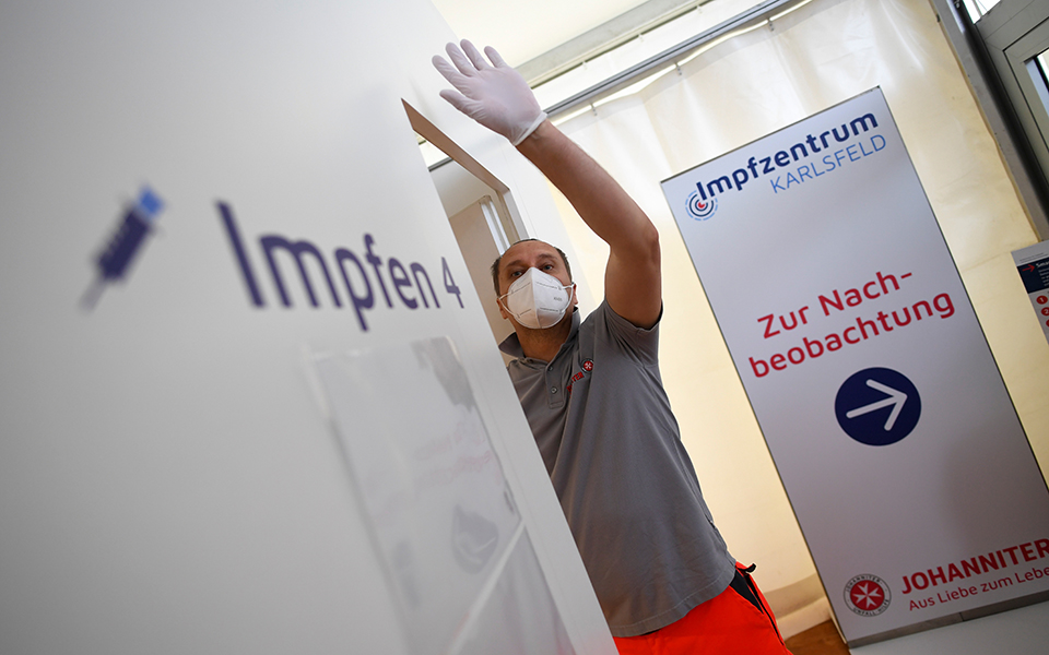 γερμανία-οκτώ-στους-δέκα-ενήλικες-θα-έ-561391120