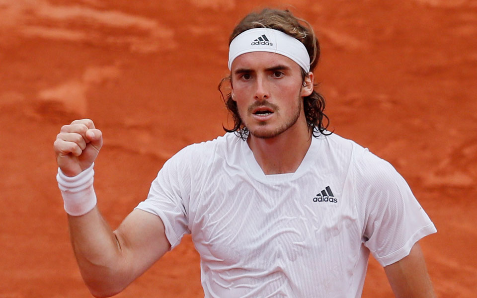 τσιτσιπάς-στους-32-του-ρολάν-γκαρός-561385882