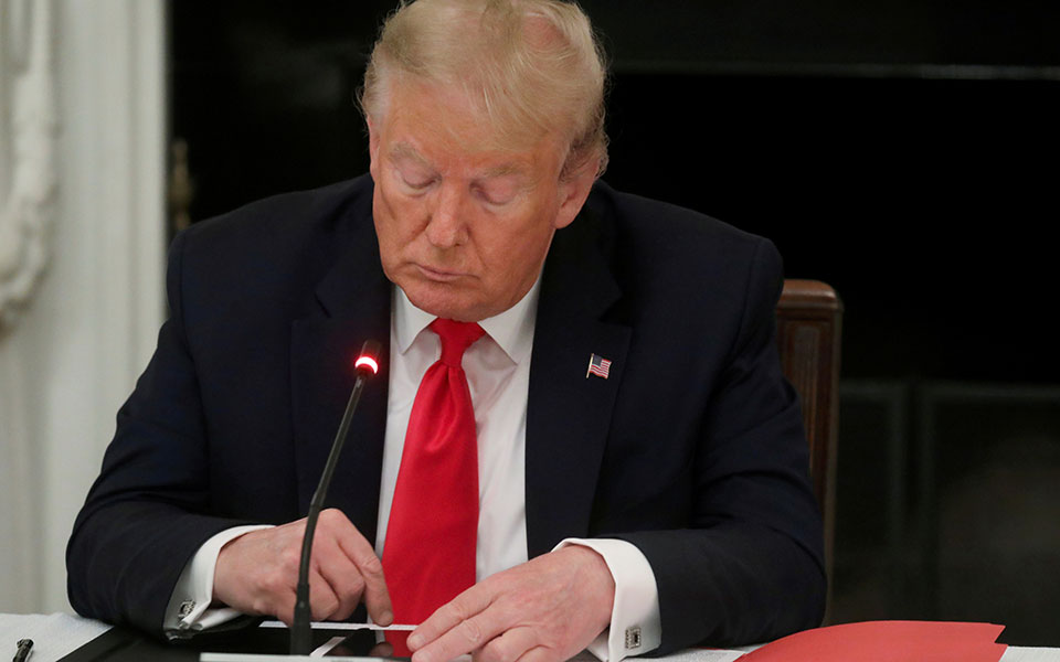 to-facebook-κλείνει-για-δύο-χρόνια-τον-λογαριασ-561388903