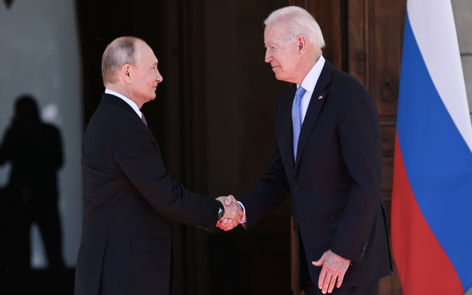 Μαραθώνια συνάντηση Μπάιντεν – Πούτιν: Λεπτό προς λεπτό οι εξελίξεις-15