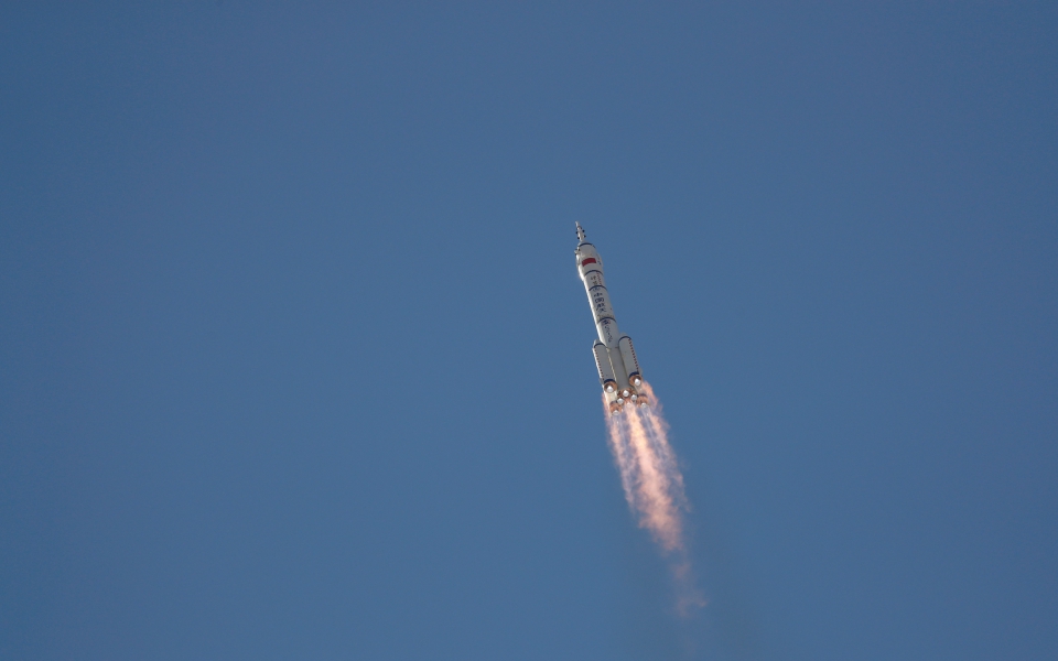 Διάστημα: Ιστορική η πρώτη επανδρωμένη πτήση προς τον κινεζικό διαστημικό σταθμό (εικόνες)-1