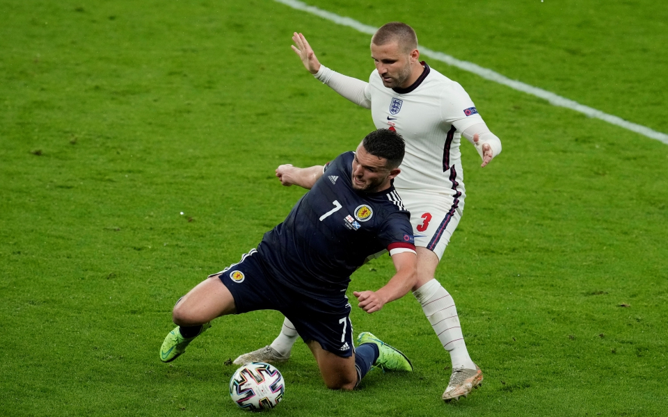 αγγλία-σκωτία-0-0-πρόκριση-και-ελπίδ-561405562