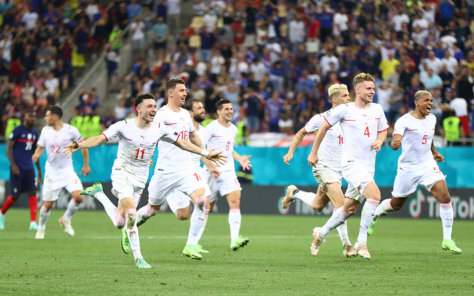 ελβετία-ισπανία-στους-8-αυτοκτόνη-561414721