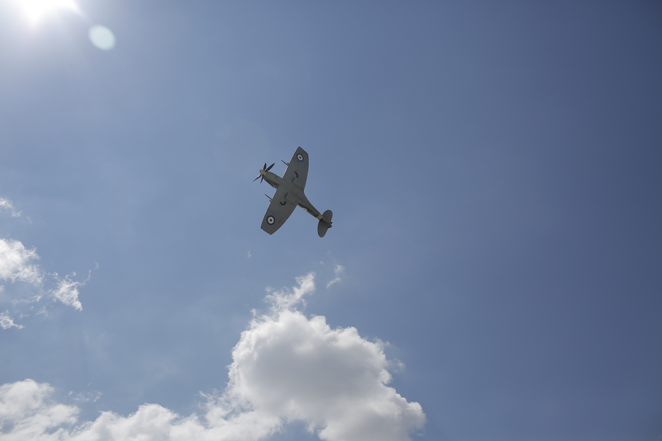 Επέστρεψε στην «βάση» του το θρυλικό μαχητικό αεροσκάφος Spitfire (εικόνες)-3