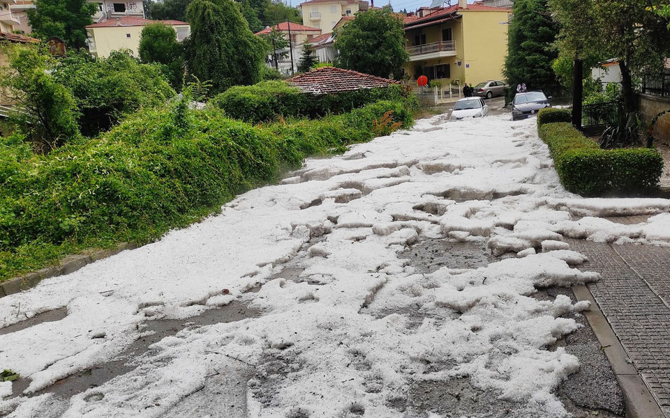 καταιγίδα-και-χαλάζι-στην-κοζάνη-561396448