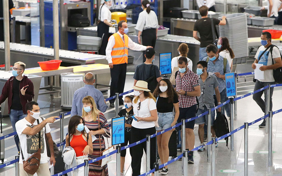 αεροδρόμιο-αθήνας-αναμένει-φέτος-115-εκ-561401071