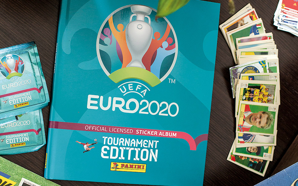 panini-μόνιμο-κόλλημα-561407437