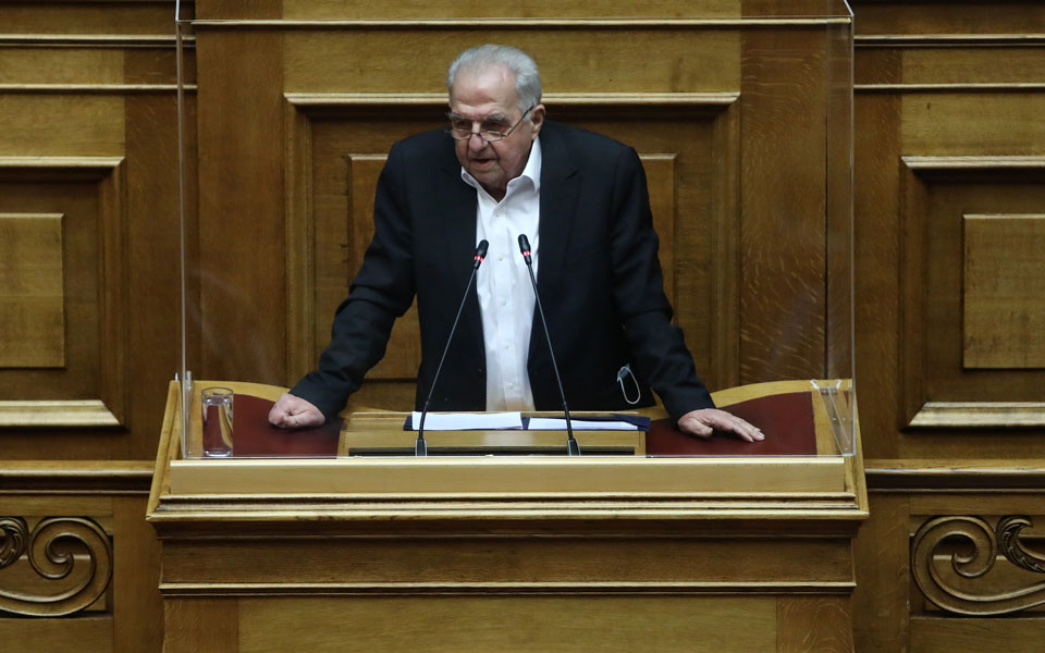 αλέκος-φλαμπουράρης-εκλάπη-το-αυτοκί-561390733