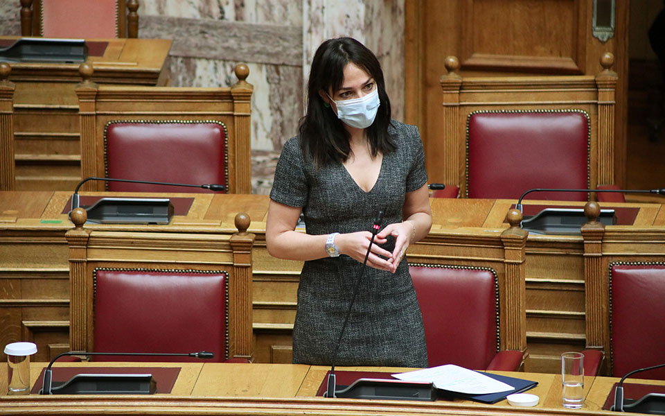 μιχαηλίδου-στην-αναδοχή-παιδιού-δεν-μ-561385255