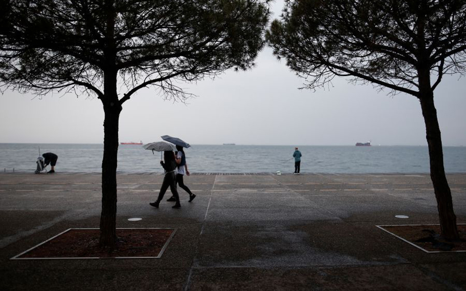 καιρός-έρχονται-βροχές-από-το-μεσημέρ-561391672