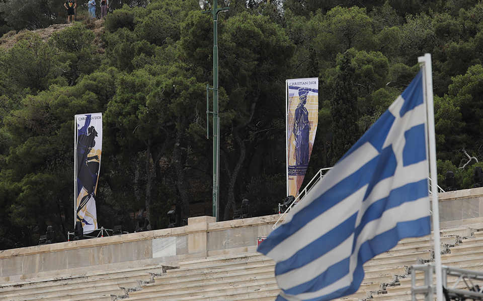 Ο Dior στο Καλλιμάρμαρο – Αντίστροφη μέτρηση για τη φαντασμαγορική επίδειξη μόδας-2