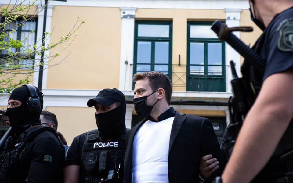 έγκλημα-στα-γλυκά-νερά-η-ώρα-της-δικαιο-561405568