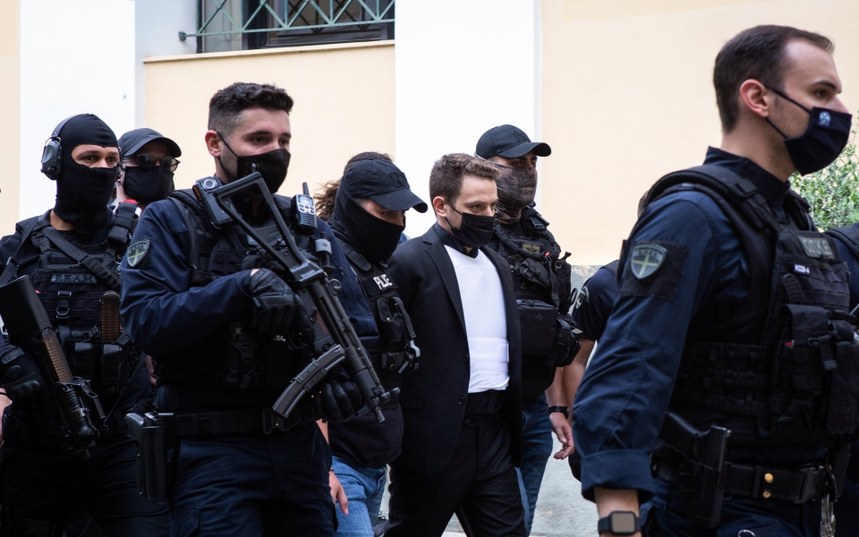 γλυκά-νερά-το-προφίλ-ενός-στυγερού-εγκ-561405325