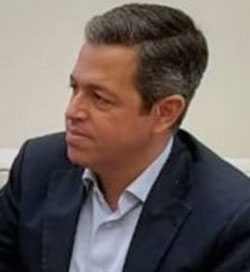 Σιδερωμένος και ευφάνταστος-1