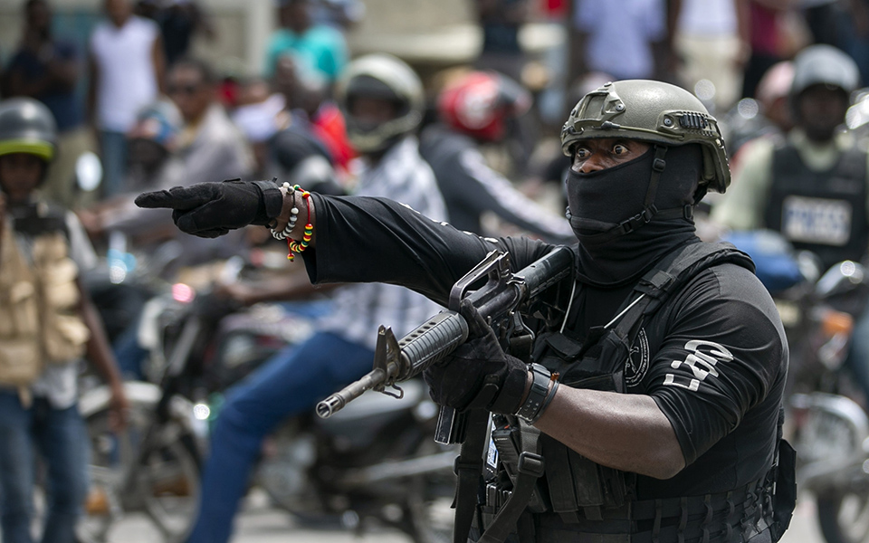 οι-συμμορίες-παίρνουν-τον-έλεγχο-στην-561391750