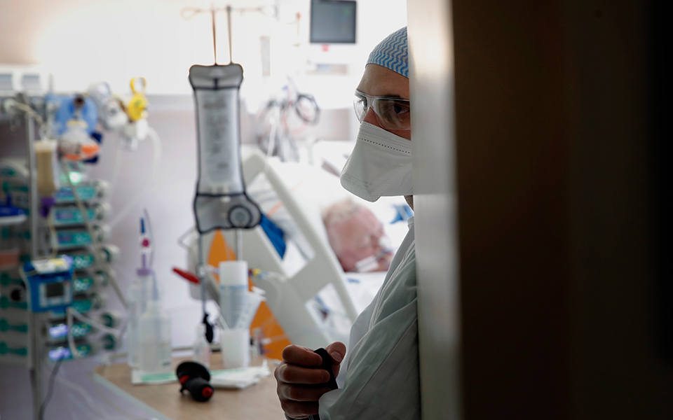 Μετάλλαξη Δέλτα: Τι αποκαλύπτει έρευνα του πανεπιστημίου Κέιμπριτζ-1