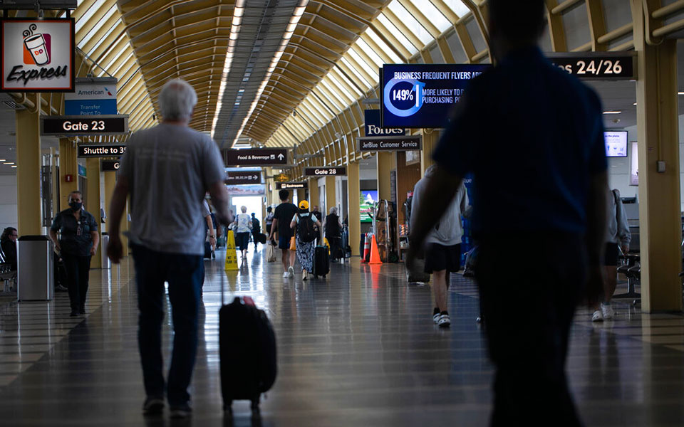 ε-ε-προς-άρση-περιορισμών-για-ταξιδιώτ-561400186