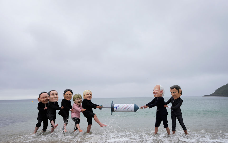 Τα παραλειπόμενα της G7: Χαμόγελα μεταξύ των ηγετών, δρακόντεια μέτρα και διαμαρτυρίες (εικόνες)-11