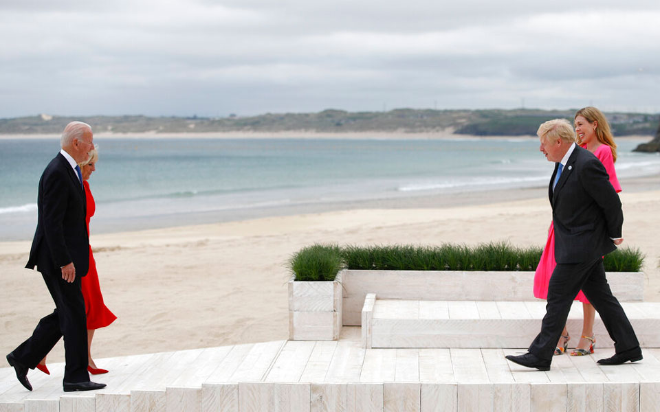 Τα παραλειπόμενα της G7: Χαμόγελα μεταξύ των ηγετών, δρακόντεια μέτρα και διαμαρτυρίες (εικόνες)-1