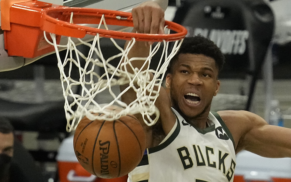 γιάννης-αντετοκούνμπο-ο-συγγραφέας-τ-561412981