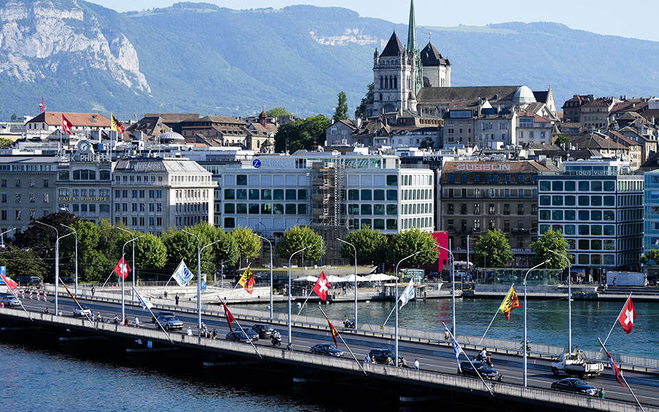 δρακόντεια-μέτρα-ασφαλείας-στη-γενεύ-561400288