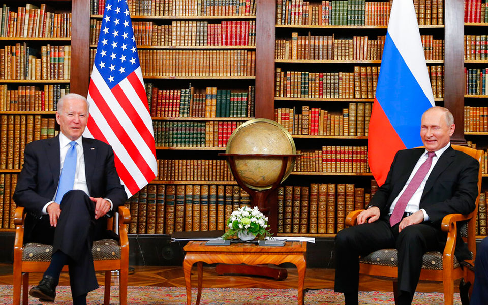 Το ταξίδι Μπάιντεν στην Ευρώπη μέσα από 15 εικόνες-13