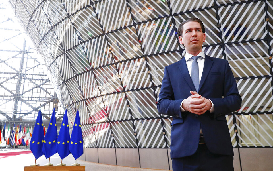 σεμπάστιαν-κουρτς-ευχαριστώ-την-ελλ-561404974